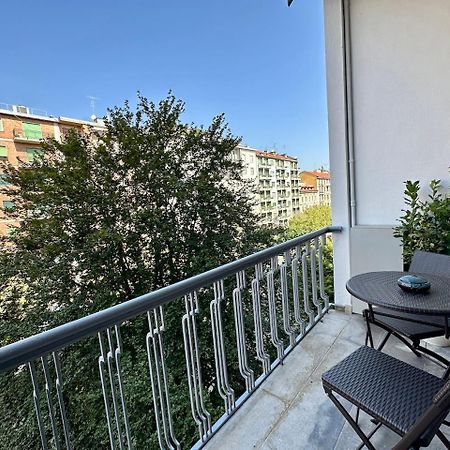 Lux Contemporary Flat - Porta Romana มิลาน ภายนอก รูปภาพ