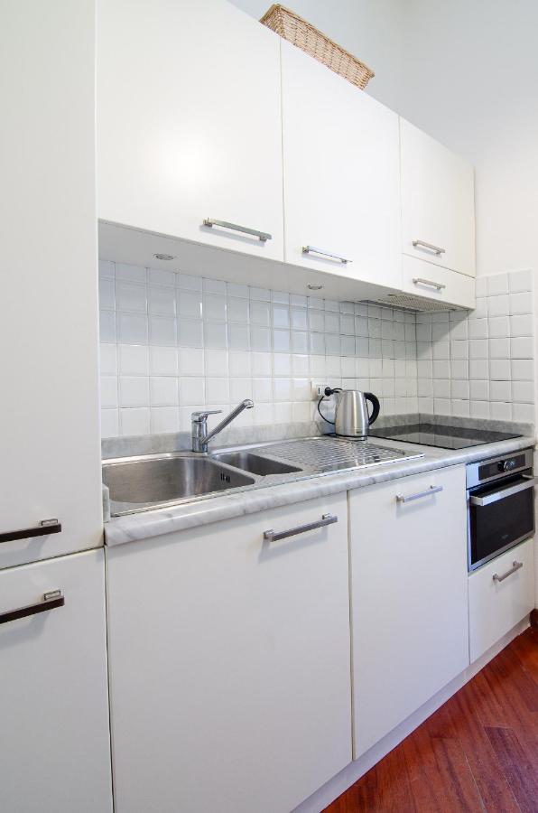 Lux Contemporary Flat - Porta Romana มิลาน ภายนอก รูปภาพ